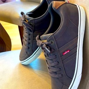 Levi’s Brown Shoes!!!
